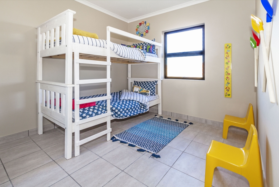 To Let 3 Bedroom Property for Rent in Stellendale Western Cape